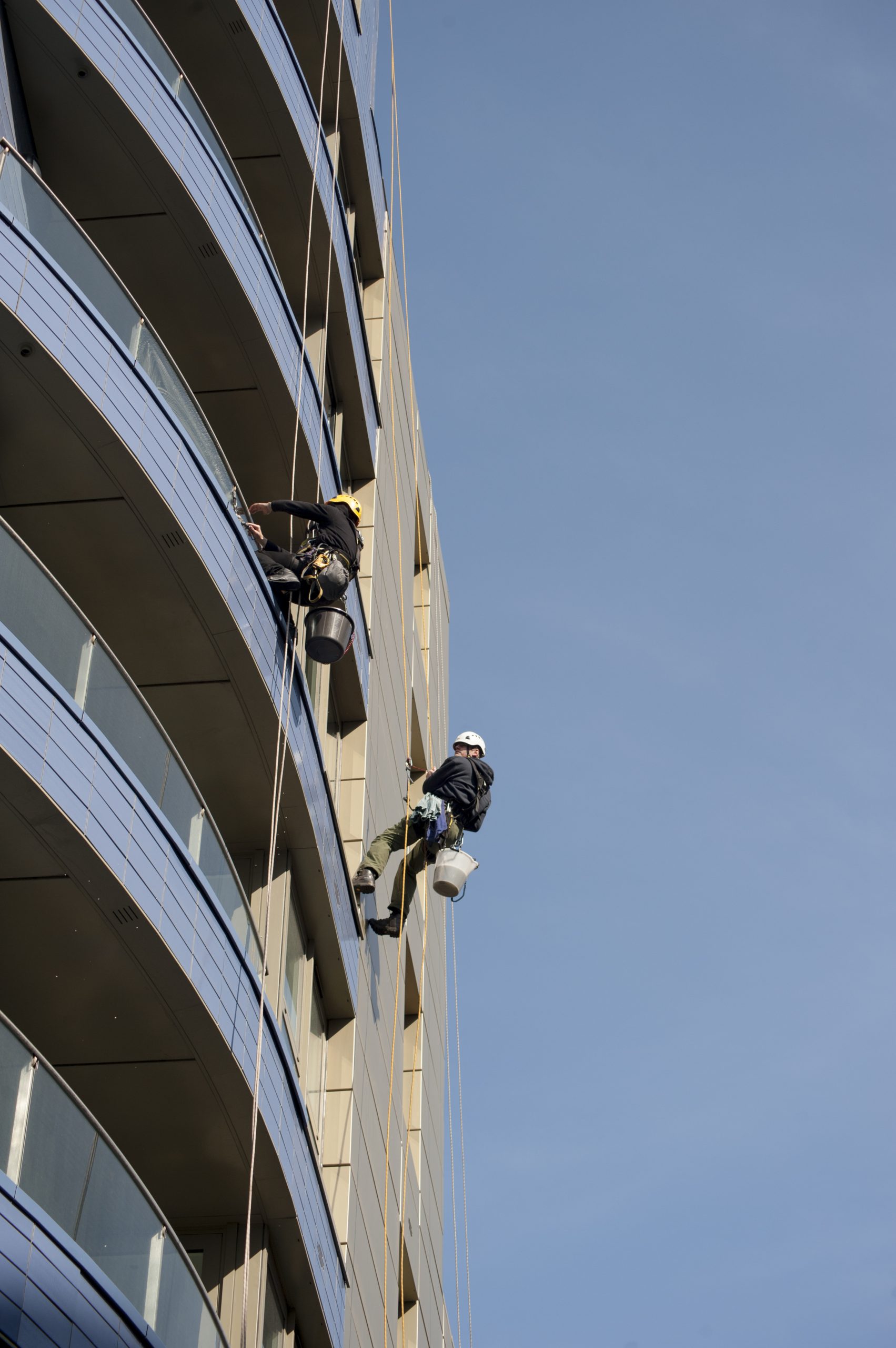 5 Reasons Why Abseil Window Cleaning Is Best