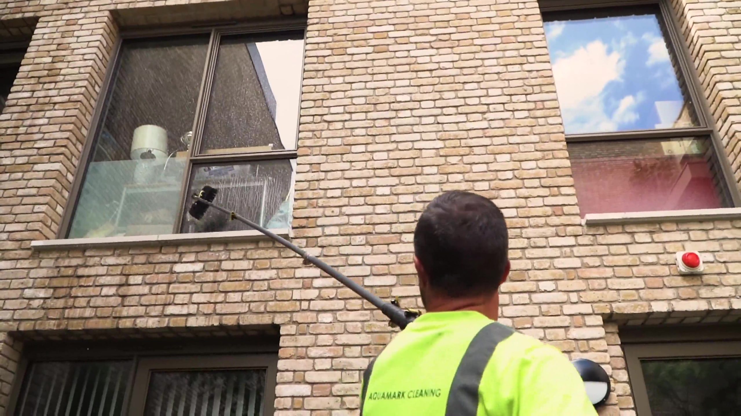 SERVICES - WATER FED POLE-thumb