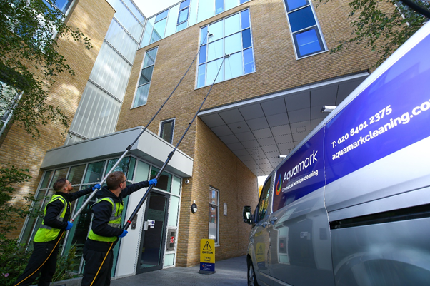 Commercial Window Cleaning: Making Reach & Wash Cool Again